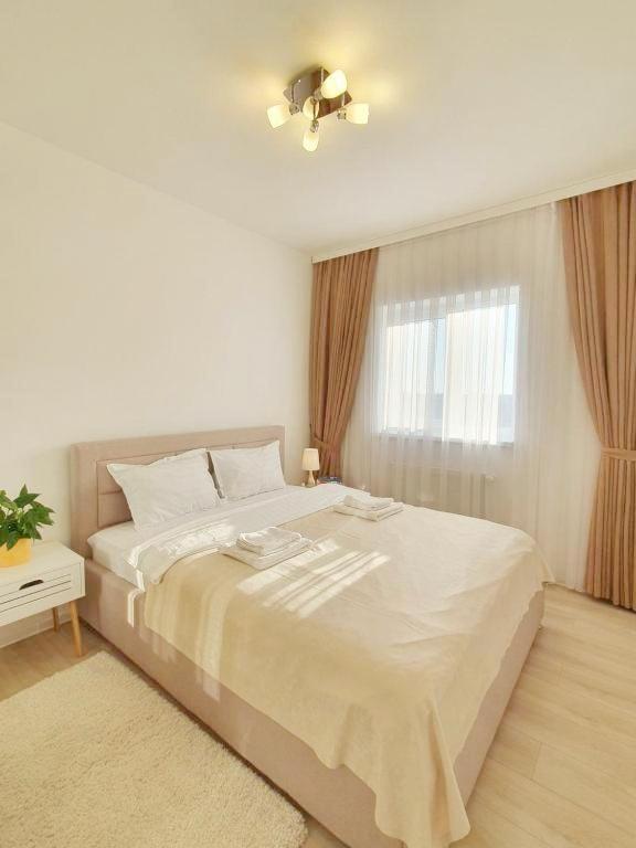 Skyblue Central Apartment - 2 Bedrooms & Free Parking Oradea Eksteriør billede